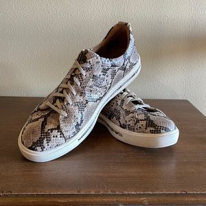 Clarks Snakeskin shoes 11
